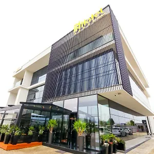 **** Hotell N By Noshi Albanien