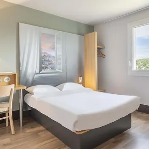 ** Hotel De Provence France